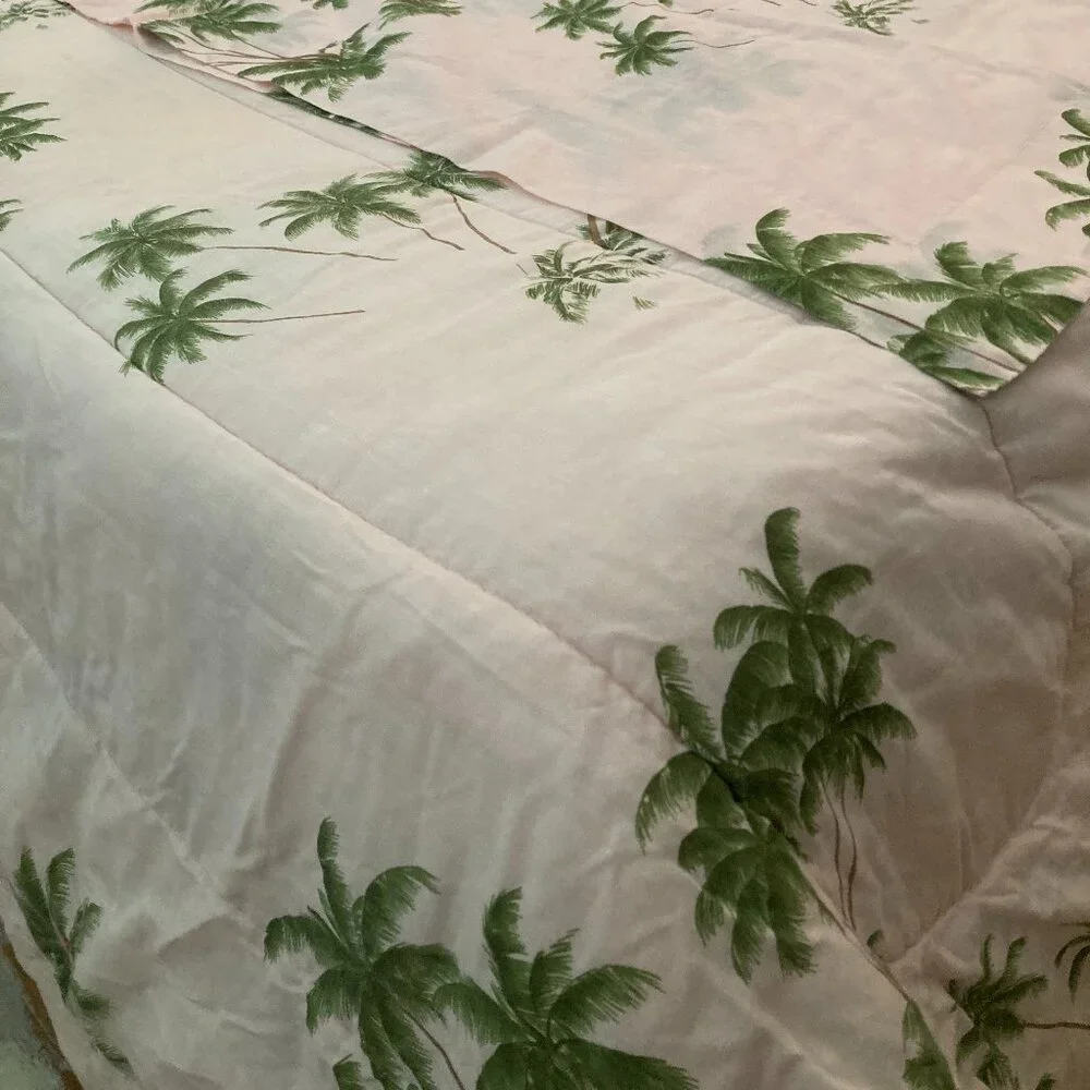 1980s Pink Palm tree comforter and pillow shams - Queen size